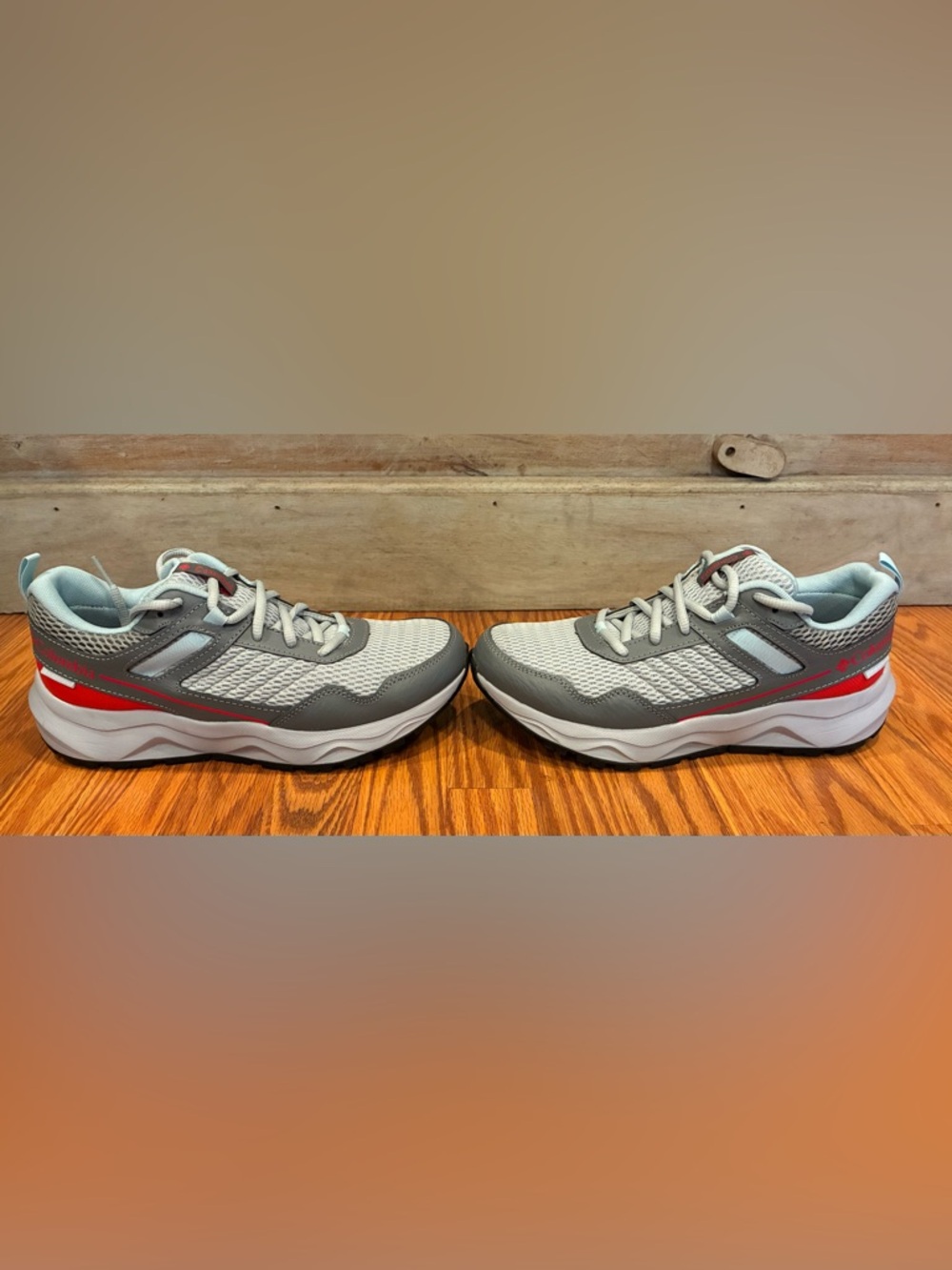 Columbia Women’s Waterproof Trail Sneakers Gray Red Mesh Hiking Shoes Size 8.5 - Picture 6 of 11
